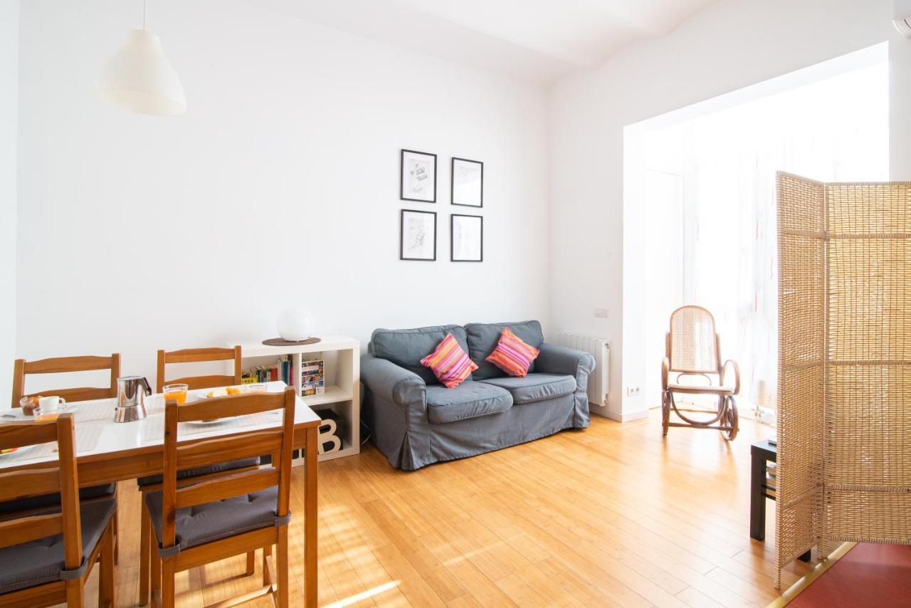 Barcelona Cozy Apartment Eksteriør billede